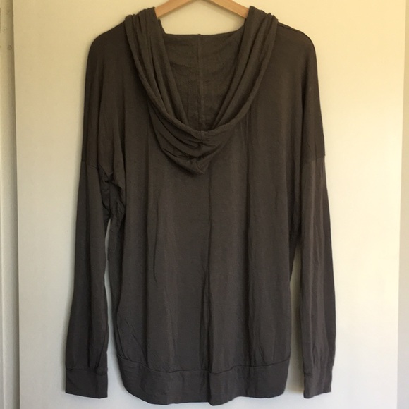 American Eagle Outfitters Hi-Lo Slouchy Hoodie Tee - Picture 4 of 12